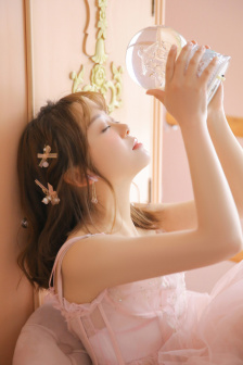 女性自慰2个小时下面一直在抖